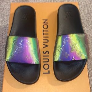 Louis Vuitton waterfront mule slide